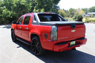 2008 Chevrolet Avalanche LTZ   - Photo 3 - Salem, OR 97317