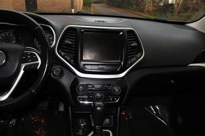 2014 Jeep Cherokee Trailhawk - Photo 14 - Salem, OR 97317