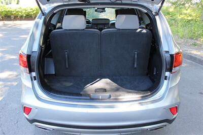 2017 Hyundai Santa Fe SE   - Photo 15 - Salem, OR 97317