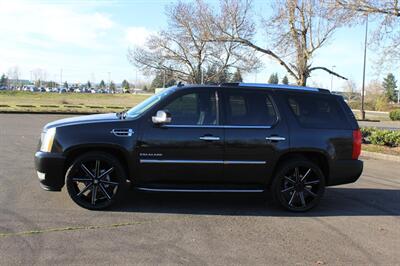 2013 Cadillac Escalade Luxury   - Photo 7 - Salem, OR 97317