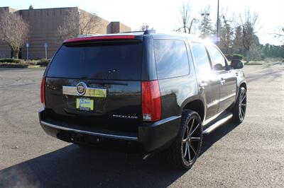 2013 Cadillac Escalade Luxury   - Photo 4 - Salem, OR 97317