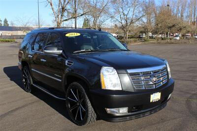 2013 Cadillac Escalade Luxury   - Photo 1 - Salem, OR 97317