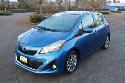 2012 Toyota Yaris 5-Door SE  