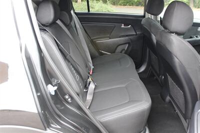 2011 Kia Sportage EX   - Photo 16 - Salem, OR 97317