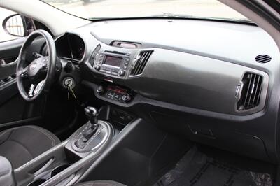 2011 Kia Sportage EX   - Photo 17 - Salem, OR 97317