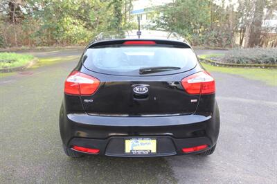 2012 Kia Rio 5-Door LX   - Photo 8 - Salem, OR 97317