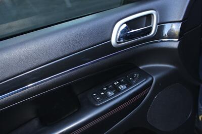 2017 Jeep Grand Cherokee Trailhawk   - Photo 11 - Salem, OR 97317