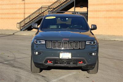 2017 Jeep Grand Cherokee Trailhawk   - Photo 6 - Salem, OR 97317