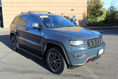 2017 Jeep Grand Cherokee Trailhawk   - Photo 1 - Salem, OR 97317