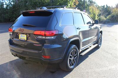 2017 Jeep Grand Cherokee Trailhawk   - Photo 4 - Salem, OR 97317