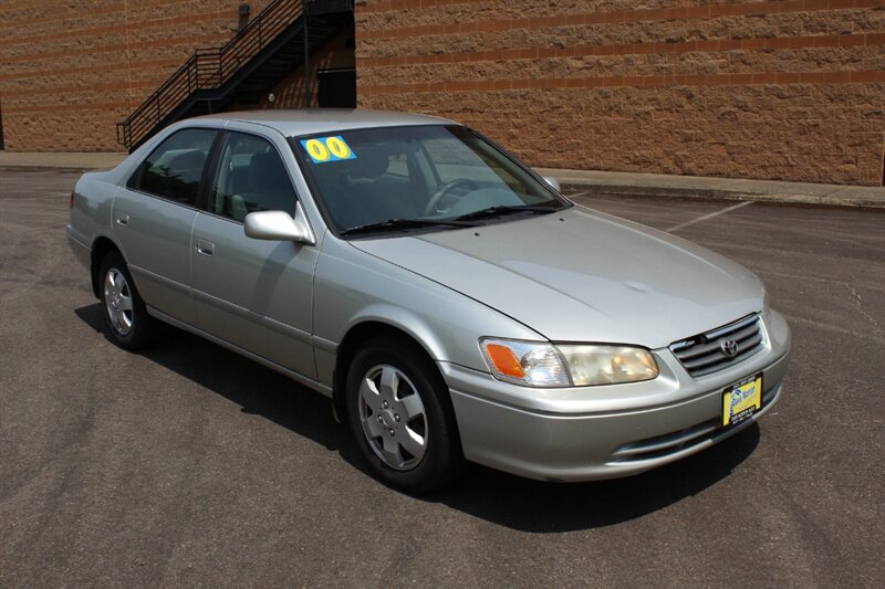 2000 Toyota Camry CE  