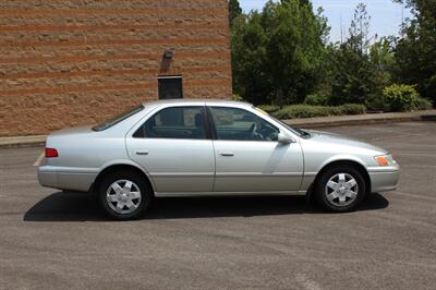 2000 Toyota Camry CE   - Photo 5 - Salem, OR 97317