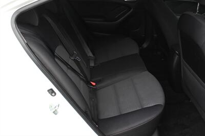 2018 Kia Forte LX   - Photo 15 - Salem, OR 97317