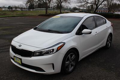 2018 Kia Forte LX   - Photo 2 - Salem, OR 97317