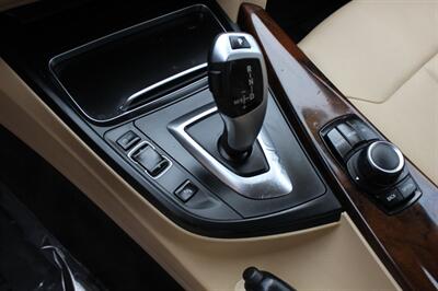2017 BMW 320i   - Photo 12 - Salem, OR 97317