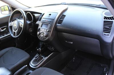 2012 Kia Soul + - Photo 17 - Salem, OR 97317
