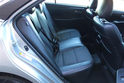 2015 Toyota Camry SE - Photo 15 - Salem, OR 97317