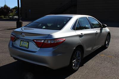 2015 Toyota Camry SE - Photo 4 - Salem, OR 97317