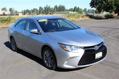 2015 Toyota Camry SE - Photo 1 - Salem, OR 97317