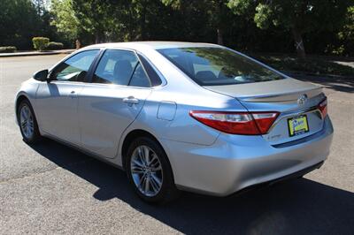 2015 Toyota Camry SE - Photo 3 - Salem, OR 97317