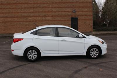 2016 Hyundai Accent SE   - Photo 9 - Salem, OR 97317