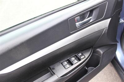 2014 Subaru Outback 2.5i Premium   - Photo 11 - Salem, OR 97317