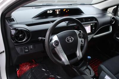 2015 Toyota Prius C One   - Photo 9 - Salem, OR 97317