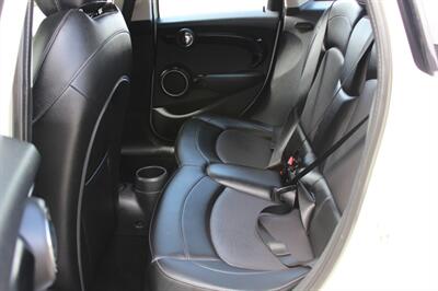 2015 MINI Cooper 5-door S   - Photo 13 - Salem, OR 97317