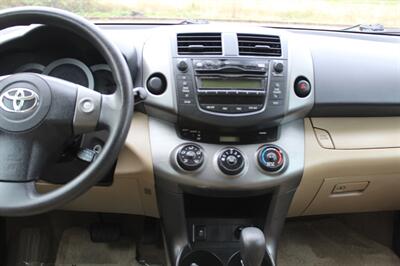 2011 Toyota RAV4   - Photo 14 - Salem, OR 97317