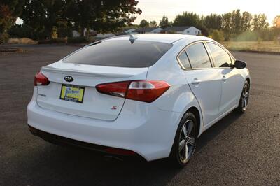 2018 Kia Forte S   - Photo 4 - Salem, OR 97317