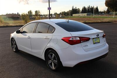 2018 Kia Forte S   - Photo 3 - Salem, OR 97317