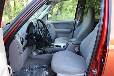 2002 Jeep Liberty Sport - Photo 10 - Salem, OR 97317