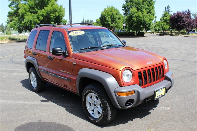 2002 Jeep Liberty Sport 4WD's photo