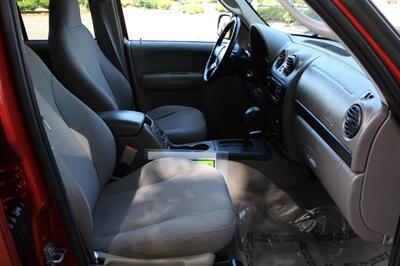 2002 Jeep Liberty Sport - Photo 18 - Salem, OR 97317