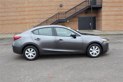 2017 Mazda MAZDA3 Sport   - Photo 5 - Salem, OR 97317