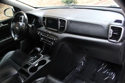 2017 Kia Sportage EX - Photo 17 - Salem, OR 97317