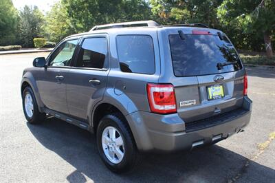 2010 Ford Escape XLT   - Photo 3 - Salem, OR 97317