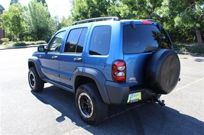 2006 Jeep Liberty Sport   - Photo 3 - Salem, OR 97317