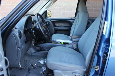 2006 Jeep Liberty Sport   - Photo 10 - Salem, OR 97317