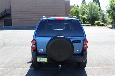 2006 Jeep Liberty Sport   - Photo 8 - Salem, OR 97317