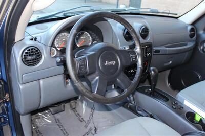 2006 Jeep Liberty Sport   - Photo 9 - Salem, OR 97317