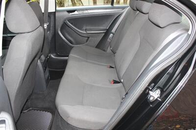 2015 Volkswagen Jetta S   - Photo 13 - Salem, OR 97317