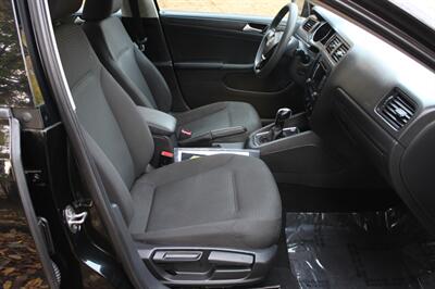 2015 Volkswagen Jetta S   - Photo 17 - Salem, OR 97317