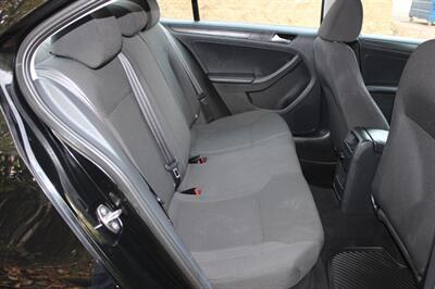 2015 Volkswagen Jetta S   - Photo 15 - Salem, OR 97317