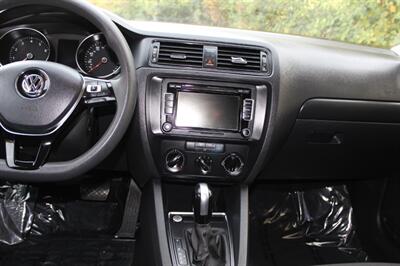 2015 Volkswagen Jetta S   - Photo 14 - Salem, OR 97317