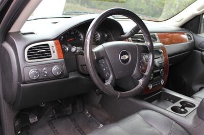 2009 Chevrolet Suburban LT   - Photo 9 - Salem, OR 97317