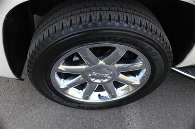 2014 GMC Yukon XL Denali   - Photo 22 - Salem, OR 97317