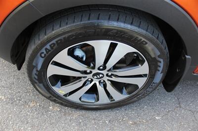 2011 Kia Sportage EX - Photo 20 - Salem, OR 97317