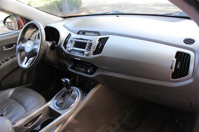 2011 Kia Sportage EX - Photo 17 - Salem, OR 97317
