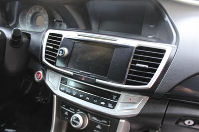 2015 Honda Accord EX-L w/Navi   - Photo 15 - Salem, OR 97317